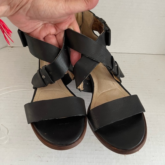 FRYE REINA BELT SANDAL - Picture 5 of 17